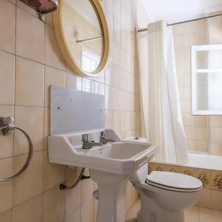 Apartamento Palmeras 4 *